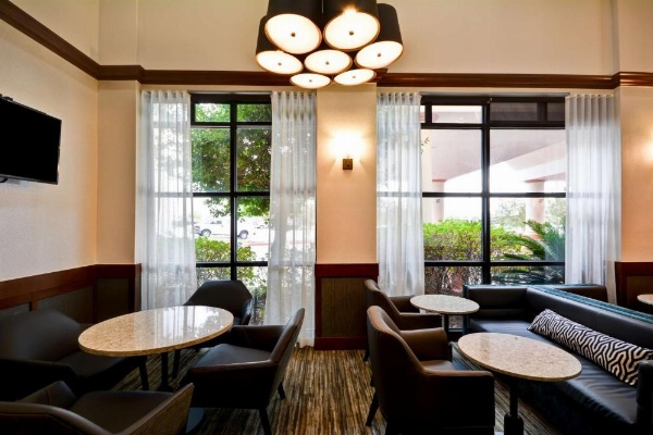 Hyatt Place Baton Rouge I-10 image 12